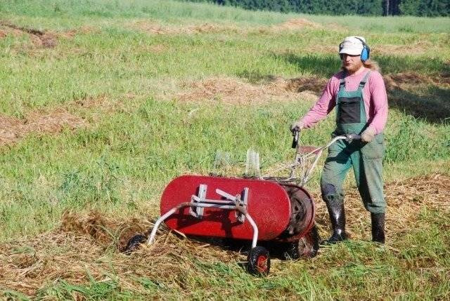 Przewracarko-zgrabiarka OP-114 przystawka do ciągnika Dakr Panter