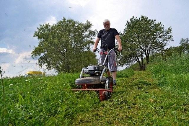 Kosiarka mulczująca Dakr M 70 do ciągnika Dakr Panter FD-2 i FD-2H